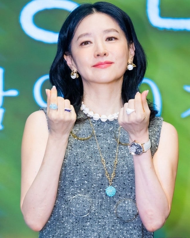 이영애 나이 54세 맞아? 김영광과 드라마 위해 운동으로 몸매 관리