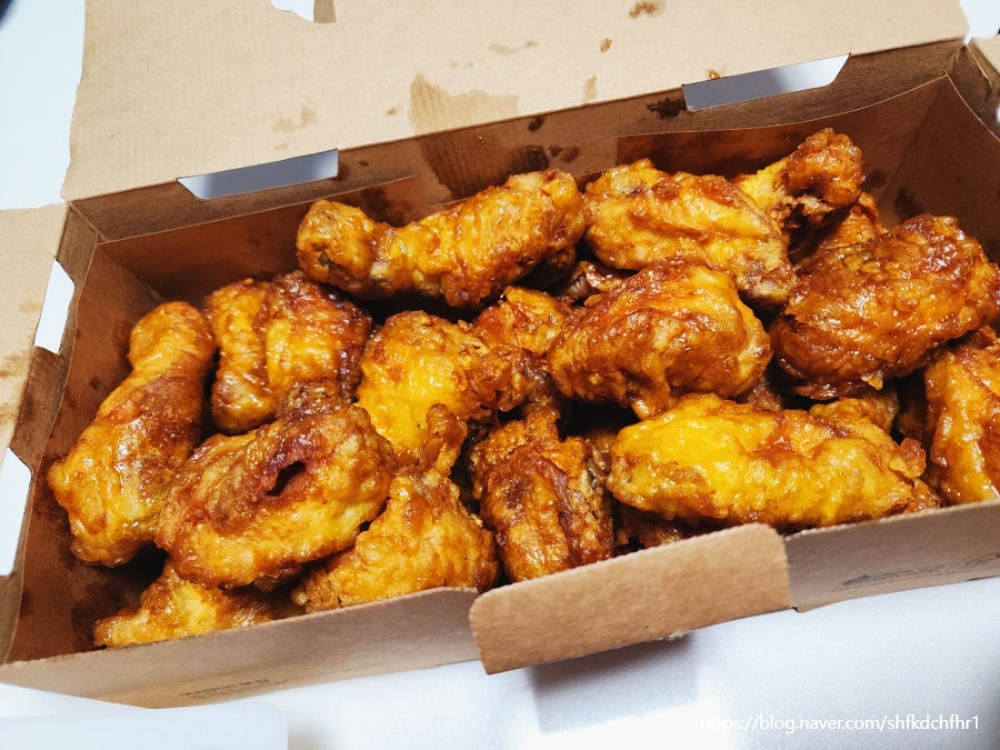 교촌치킨 임학박촌점 사진 1
