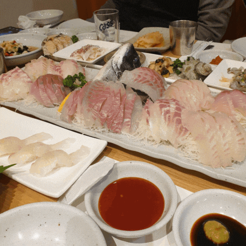  부산 해운대 횟집 단체 모임에 딱인 코스요리가 대박인 입소문 난 미포 맛집 선창횟집