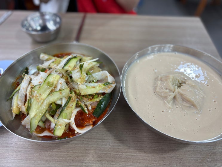  여의도 더현대서울 근처 블루리본 점심 맛집 진주집 콩국수 비빔국수 후기
