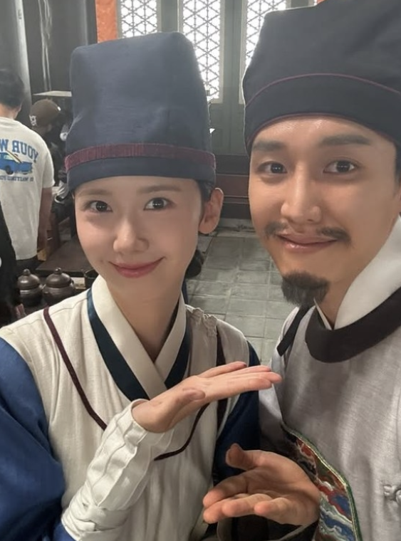  ‘폭군의 셰프’ 송이담, 3개 국어 능통 …중국 명문대 출신 ‘진짜 통역관’ 등판