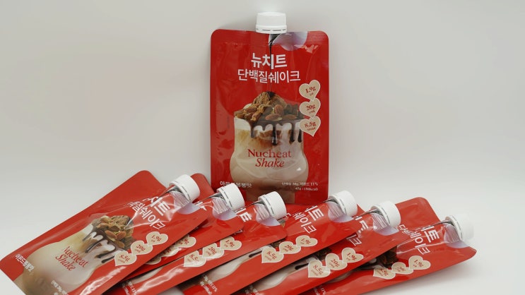  베스킨라빈스맛 단백질쉐이크 뉴치트 아몬드봉봉으로 즐기는 맛있는 프로틴 다이어트쉐이크