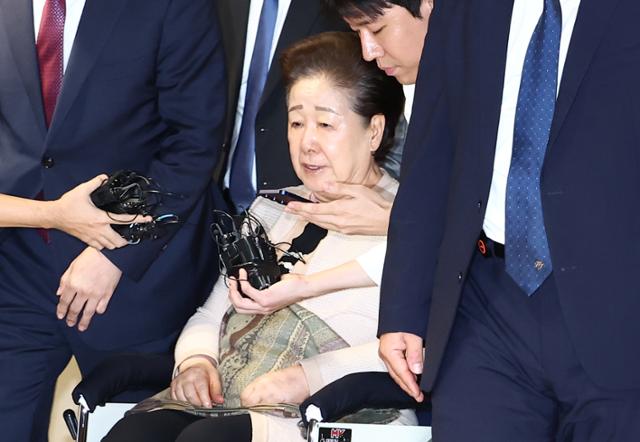 <b>한학자 통일교</b> 총재, <b>권성동</b>... 1억원 정치자금 전달 <b>의혹</b> 수사