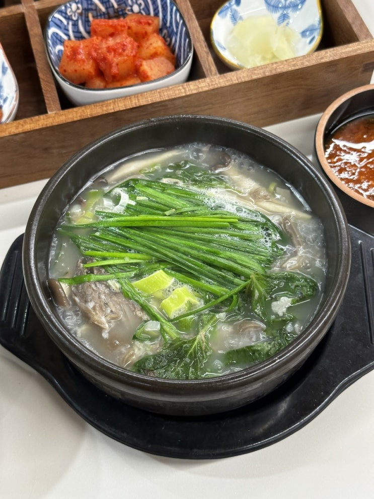  흑궁흑염소 경복궁역 점심 모임 회식 단체모임 주차