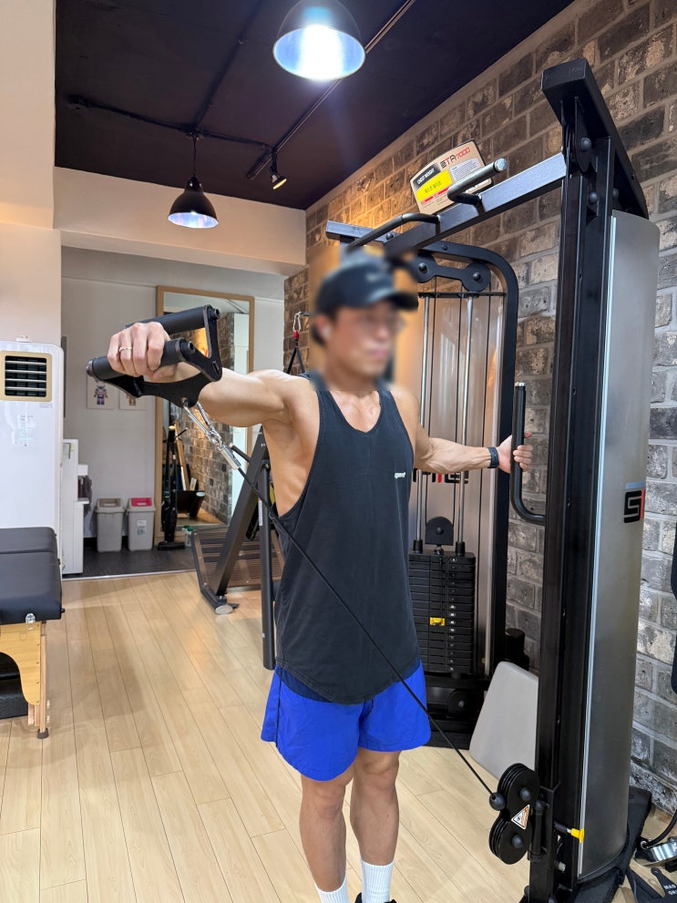  부천역 헬스장 새로운 자극 어깨 운동