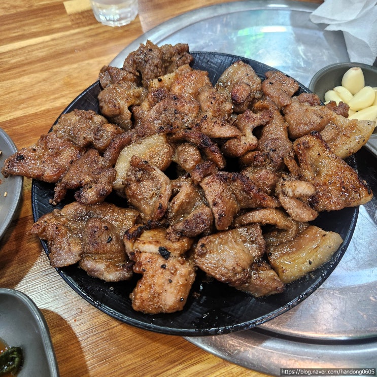  [강북구/4·19민주묘지역] 궁전회관 - 연탄불로 구운 돼지불백의 매력에 빠져들다.