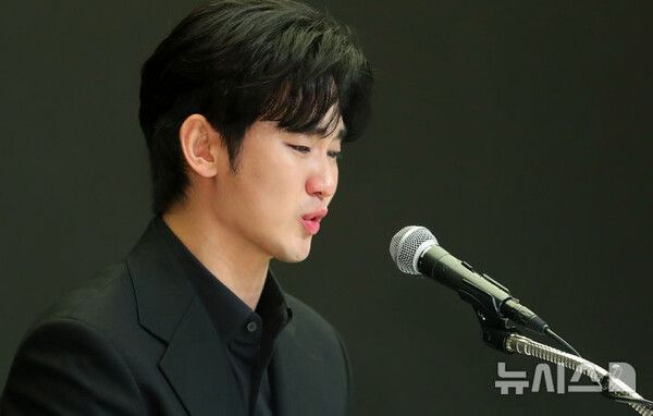 <b>김수현 소속사 정산금</b> 의혹 반박 "위법사항 無"