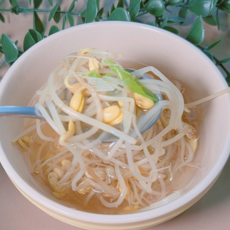  간단 콩나물국 끓이는법 10분 만에 끓이는 맑은 콩나물국