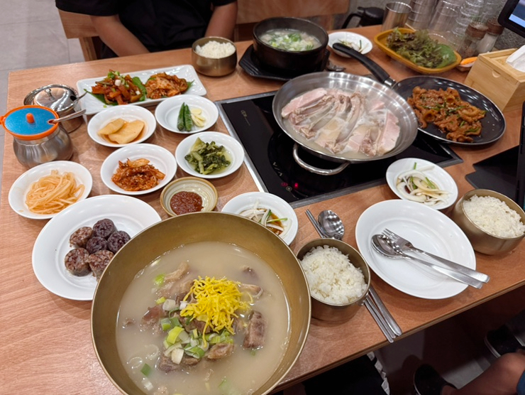  뽀얀 국물의 대구 곰탕 본리동 맛집 호재식당 방문했어요