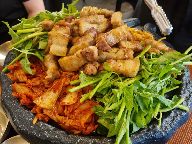  두정동 회식장소 꼭이집 고기 구워주는 먹자골목맛집