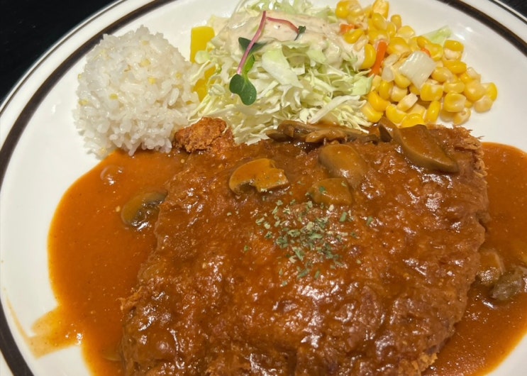  남산맛집 남산산채집 줄 서도 아깝지 않은 남산돈까스 & 된장보쌈 후기