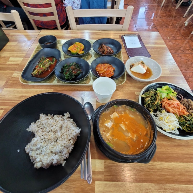  송리단길한식맛집:[수 보리밥] '보리밥' 후기 / 장까지 직접 담구는 집!