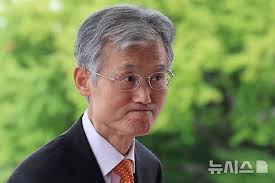 <b>사법개혁</b> 요구 불길에 기름 끼얹는 <b>조희대</b>