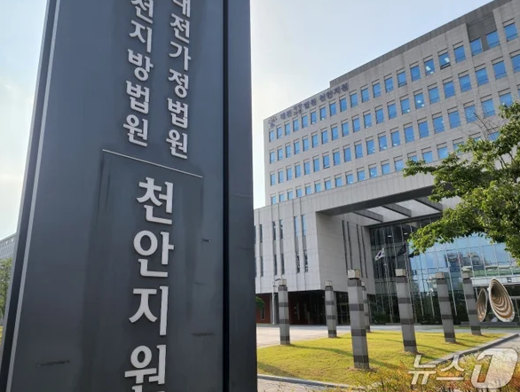   고속도로 갓길서 시속 188 질주…2명 사망, 60대 운전자 실형