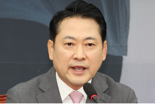 <b>장동혁</b>, <b>조희대 회동설</b>에 “민주당, 조작된 음성파일 들고 와... 