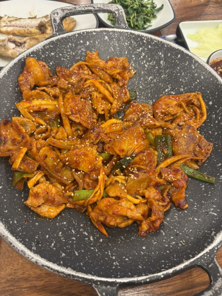  창원 주남저수지 맛집, 두루치기가 맛있는 "풍년식당"