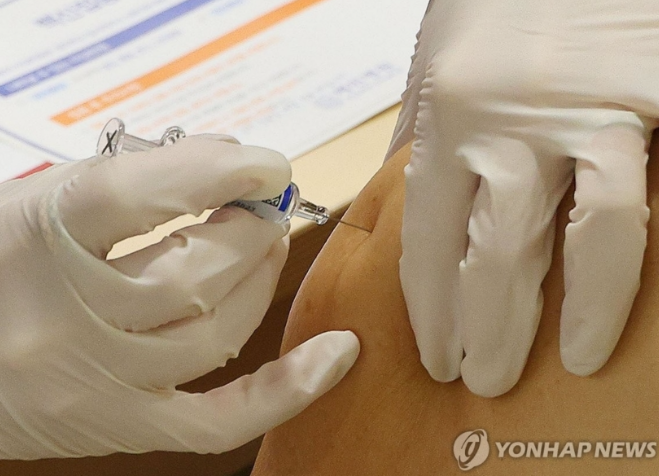  코로나19 입원환자 11주 연속 증가… 다시 조심해야 할 때 