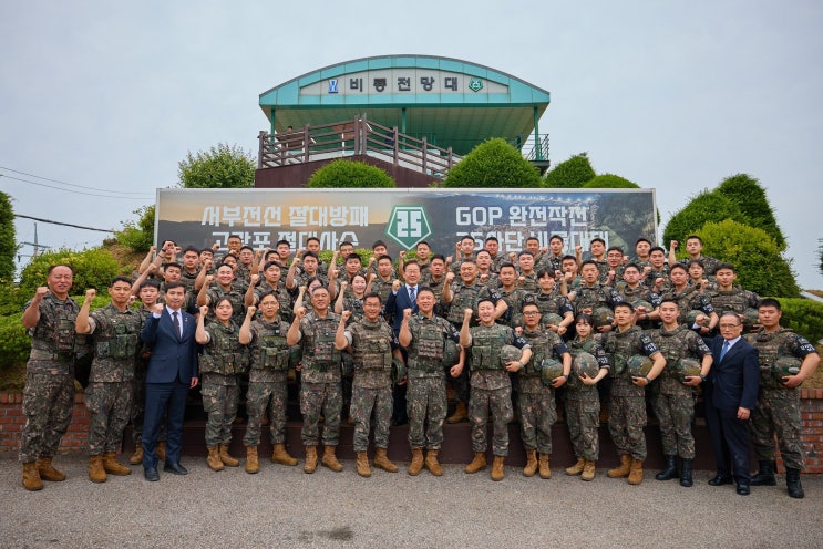 <b>이재명</b> 대통령 '굴종적 사고' 비판하며 강력한 자주<b>국방</b> 의지 표명