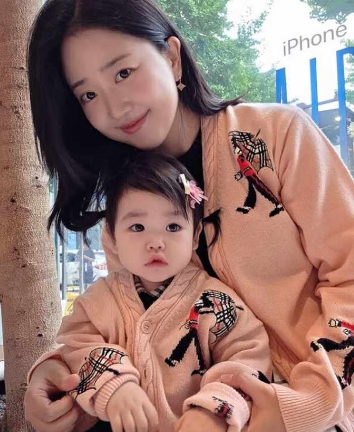  박수홍 아내 김다예, 11개월 딸 재이 근황 공개