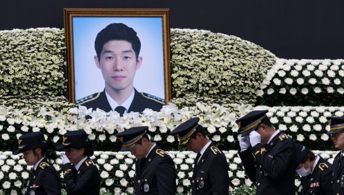 '영웅 만들기' 뒤에 가려진 <b>이재석 경사</b> 순직의 진짜 원인