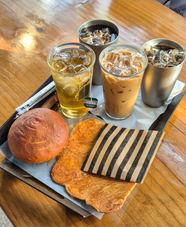  안산 반달섬 뷰맛집 야자수 브런치 베이커리 카페 후기