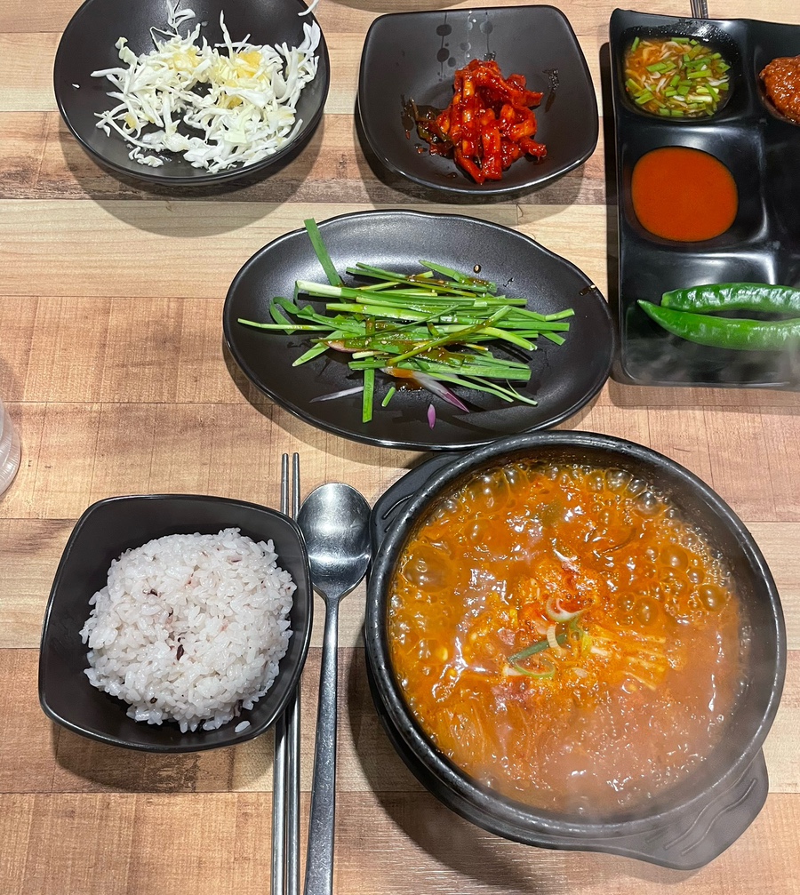 우리동네왕족발 문흥본점 사진 4