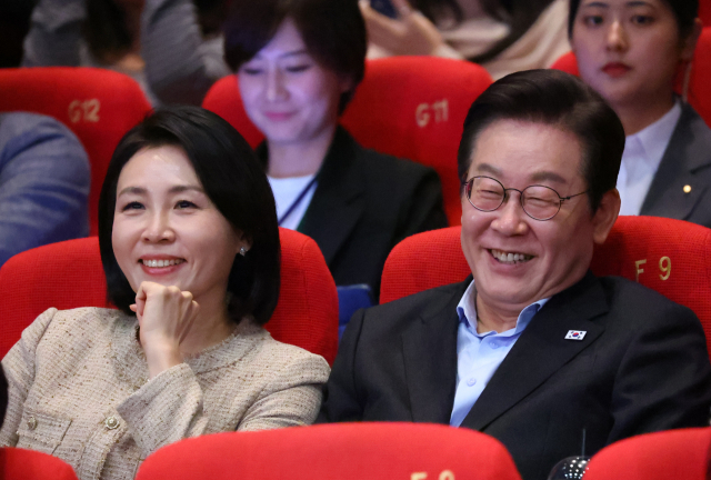 2025 <b>부산국제영화제</b> 찾은 이재명 대통령, ‘<b>영화산업</b>의... 