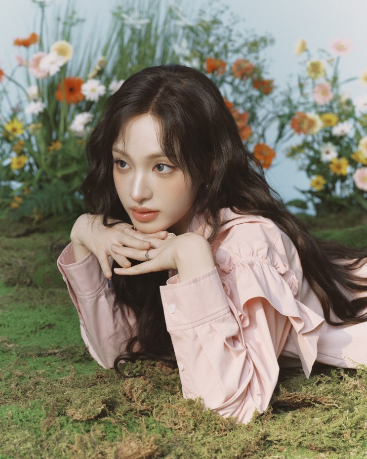  '인간 동화' 아이브 리즈, 에잇세컨즈x민주킴 입고 동화 찢고 나왔다!