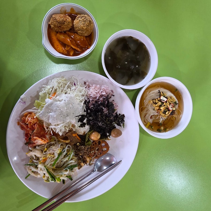 153한식뷔페 사진 5