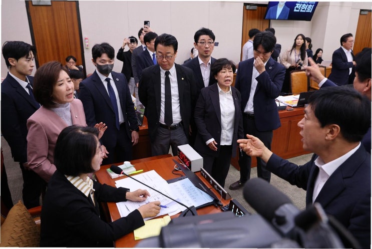 <b>조희대</b> 대법원장, <b>대선 개입</b> 의혹… 긴급 <b>청문회</b>, 진실은?