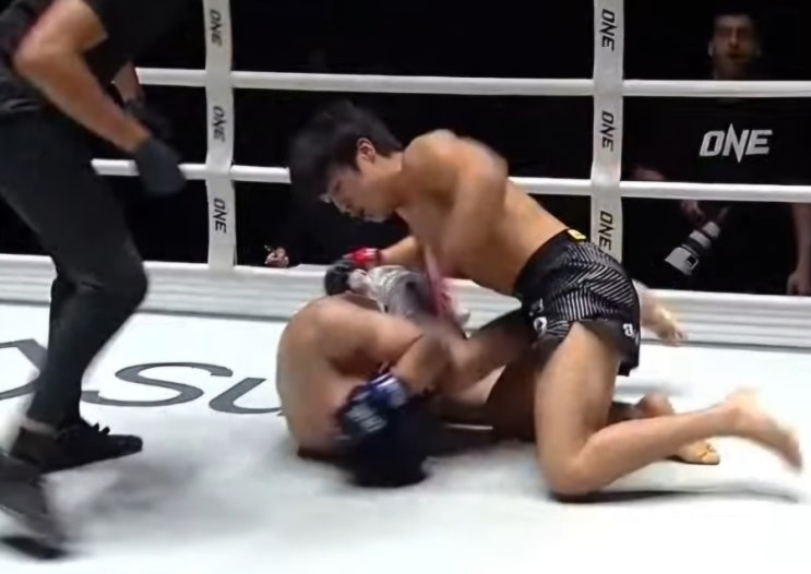  [원챔피언십] 김경중, 프로MMA 5연승 달성