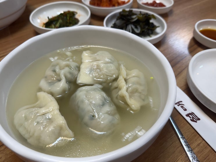  [서울일상] 설매네 - 압구정역 3번출구 한식 노포 설매네, 만둣국과 보쌈 맛집, 압구정 블루리본 한식 맛집, 평일 점심식사 추천