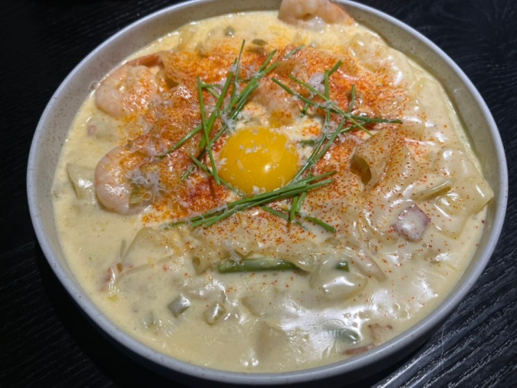  줄 서서 먹는 분위기 좋은 사당역 퓨전 한식 주점ㅣ윤공 Korean Bistro