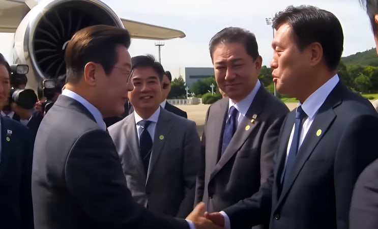 <b>이재명 대통령</b> 유엔총회 참석 환송_250922