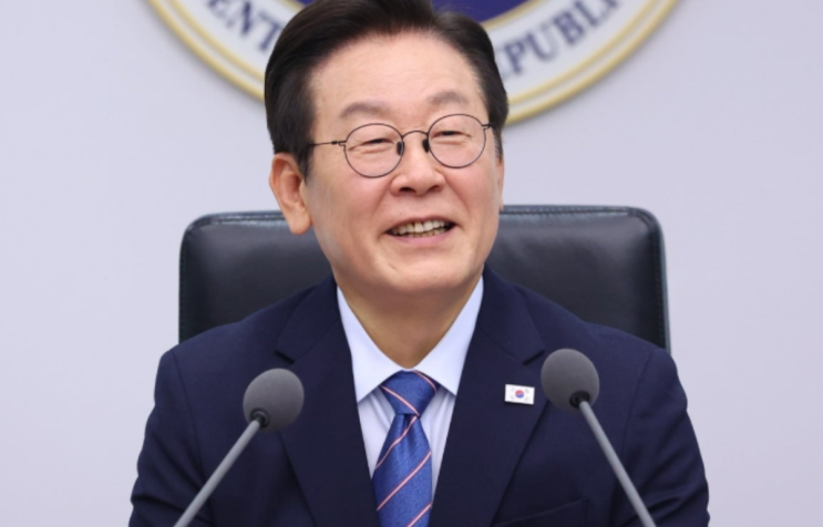 <b>APEC</b>정상회담 앞두고 <b>이재명 대통령</b>의 전국민대청소 제안