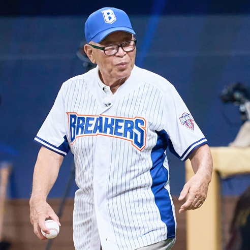 <b>최강야구</b> 2025 시즌, 전설의 명장 <b>김응용</b> 감독의 첫 시구와... 