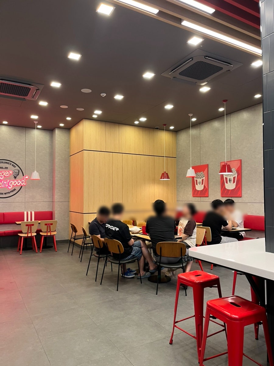 KFC 시흥배곧점 사진 4
