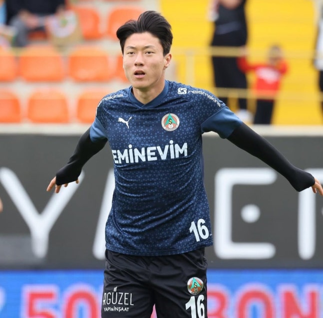 <b>황의조</b> 징역형 확정 후 국내 ‘<b>준 영구제명</b>’…대한축구협회... 