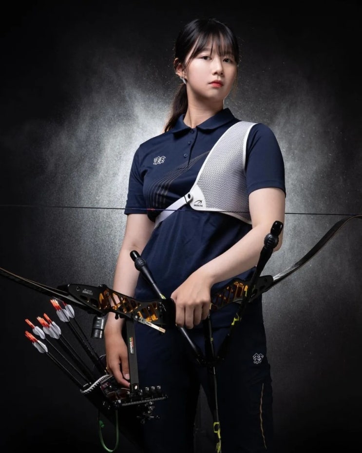 <b>양궁</b> 국가대표 <b>임시현</b>, ‘<b>일베</b> 용어 <b>사용</b>’ <b>논란</b>과 사과문까지... 