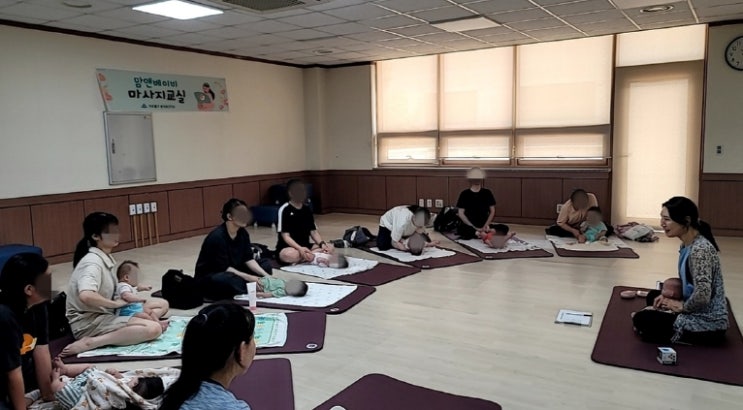 아기와 소중한 교감…숭의보건지소, ‘맘앤베이비 마사지 교실’ 4기 운영