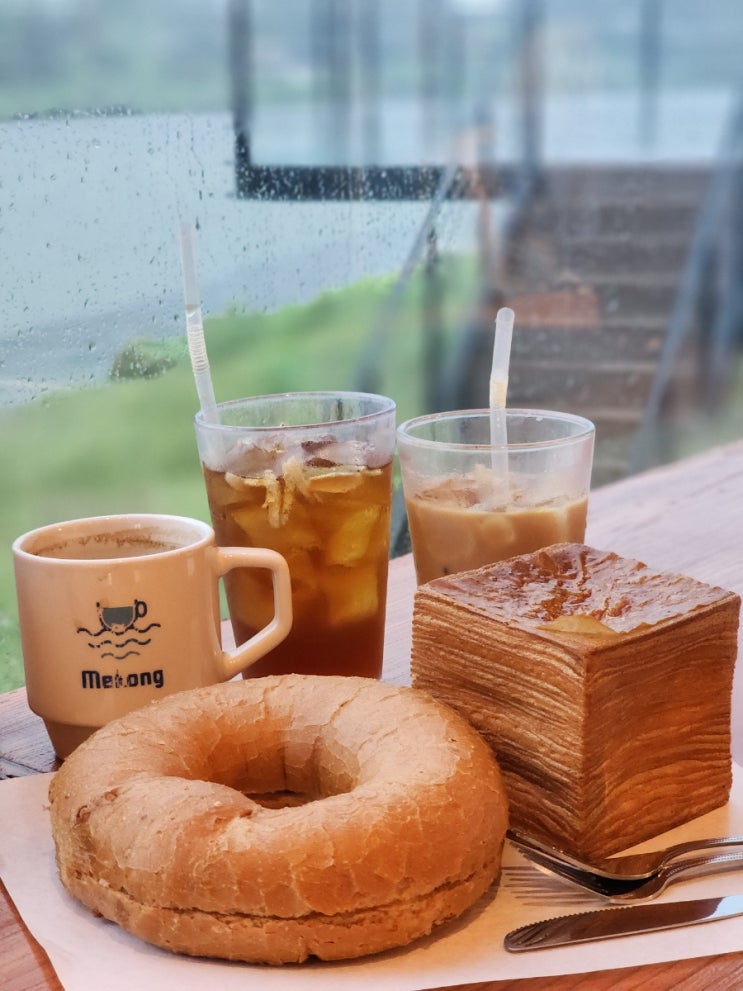  가평 메콩카페 | 북한강 뷰 감성카페 & 닥터피쉬 체험 후기