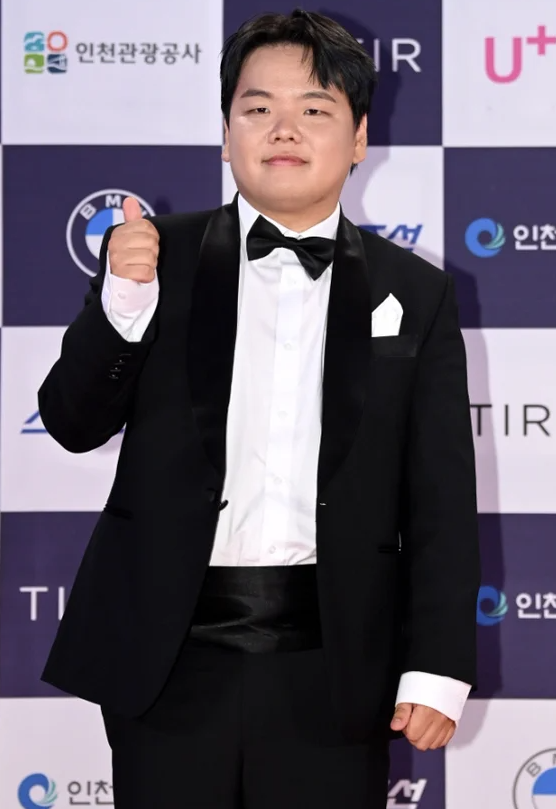  "곽튜브", 결혼식 앞두고 하숙집 가족에 청첩장 전하며 예비신부 자랑 ️