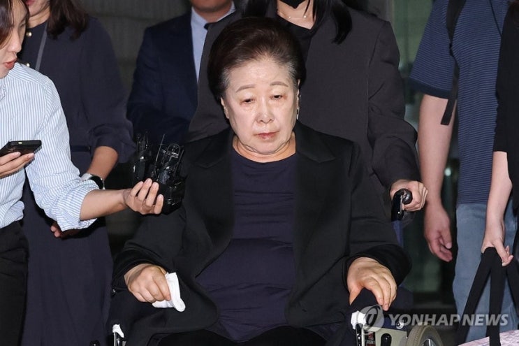 “<b>통일교 한학자</b> 총재 <b>구속</b>…정교유착 의혹 정점”