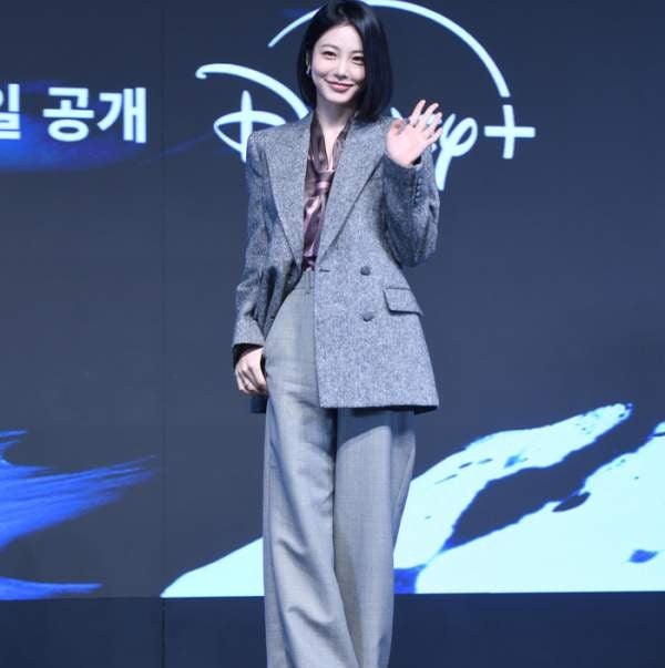 애교 장인 <b>신예은</b>, 이번엔 '조선시대 상단 후계자'로!…'<b>탁류</b>'서... 