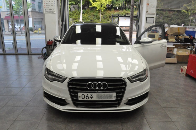  아우디 A6 ACC와Audi braking guard 사용불가 4G0 907 217 A 메인보드 고장수리 - 수원테크