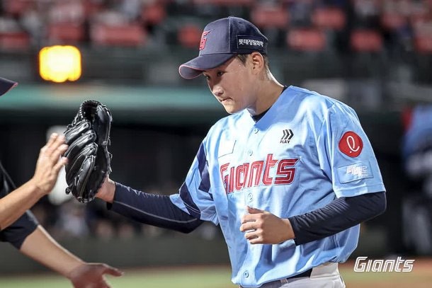 ‘2025년 롯데 1라운더’ 김태형 감독이 신인 같지 않다던, 롯데 김태현 근황(KBO)