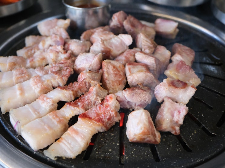  [서귀포 흑돼지 추천] 흑돼지 근고기 제대로 즐기는 도민 맛집 문치비 신시가지점