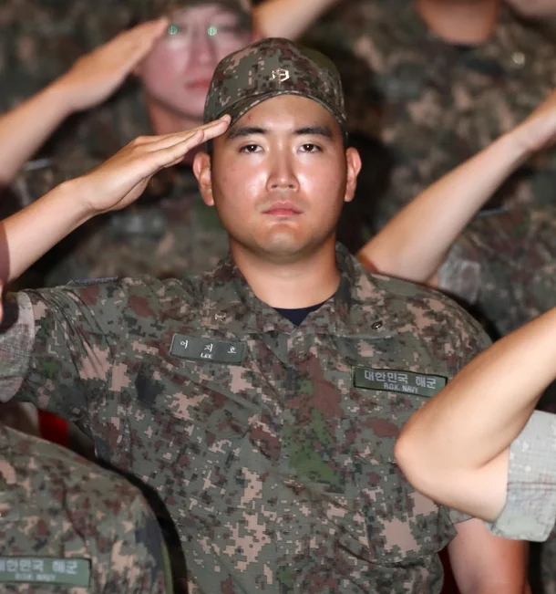 이재용 삼성전자 회장 장남 <b>이지호</b>, <b>해군</b>사관후보생 정식 <b>입교</b>... 