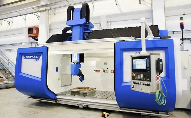  “일본 30년 독점 끝!” 5년 만에 세계 TOP3 진입한 한국 CNC 기술