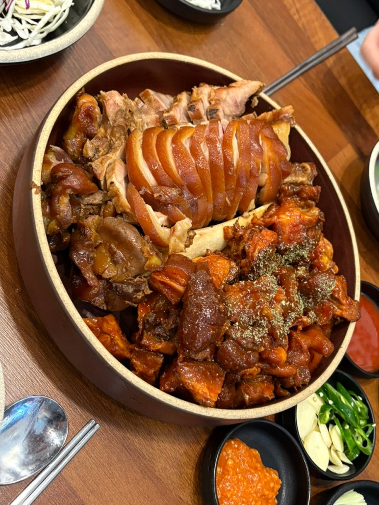  [송도족발] 미슐랭 만족오향족발이 송도에도! "만족오향족발 송도점" 인천 송도 가족외식·데이트 맛집! 족발·보쌈 제대로 즐기기
